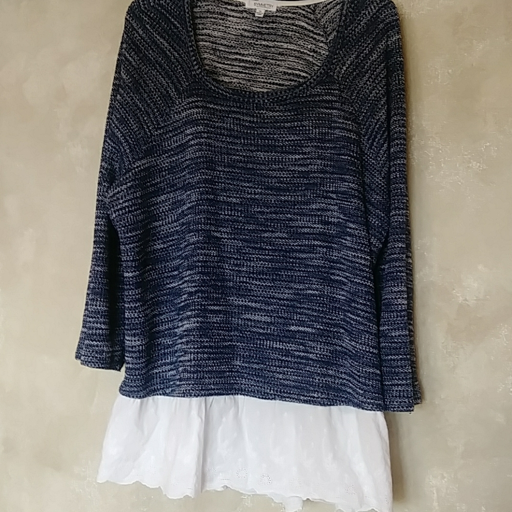 Symmetry Lightweight Sweater w/Lace Accent Sz 1X